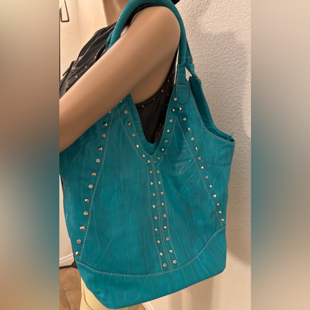 Teal Studded Women's purse🌟NWT🌟